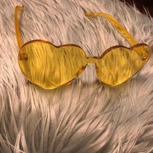 Heart Shaped Love Rimless Sunglasses